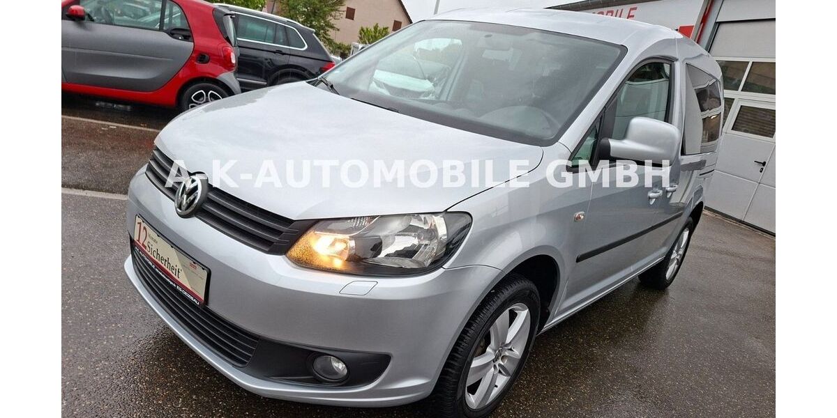 VW Caddy 105.914 km 10.499 &euro; Deizisau 73779