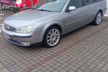 Ford Mondeo 182.000 km 3.590 &euro; Korntal-Muenchingen 70825