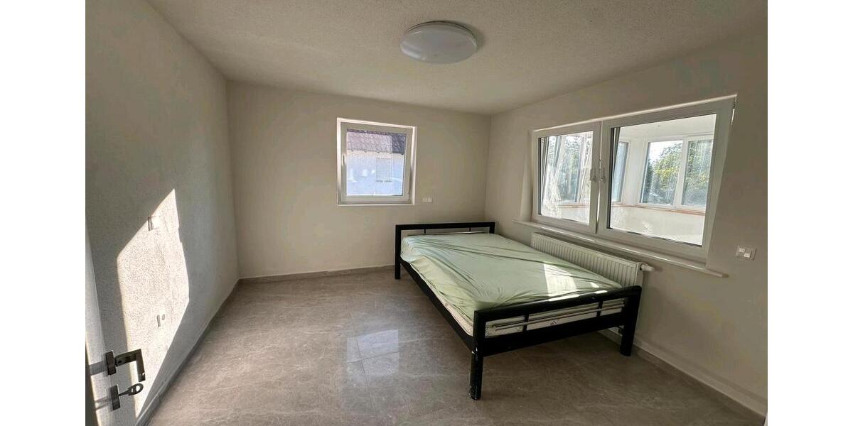 Etagenwohnung Backnang - 3 Zimmer, 70 m&sup2;, 500&euro; | Angebot:25442235