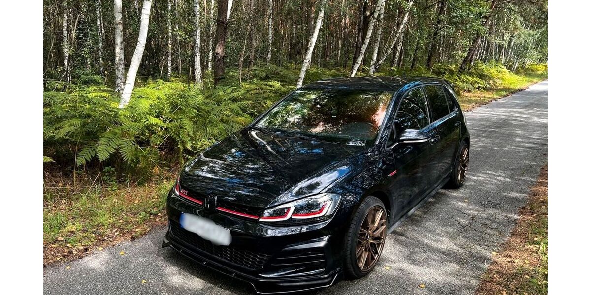 VW Golf 83.000 km 12.600 &euro; Stuttgart 70619