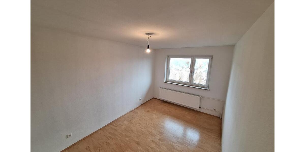 Etagenwohnung Stuttgart Vaihingen - 3 Zimmer, 75 m&sup2;, 1.100&euro; | Angebot:26042453