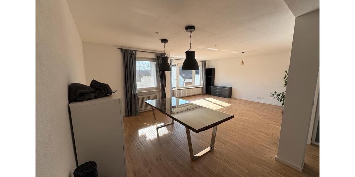 Hochparterre Ilsfeld - 3 Zimmer, 100 m&sup2;, 1.200&euro; | Angebot:25216215