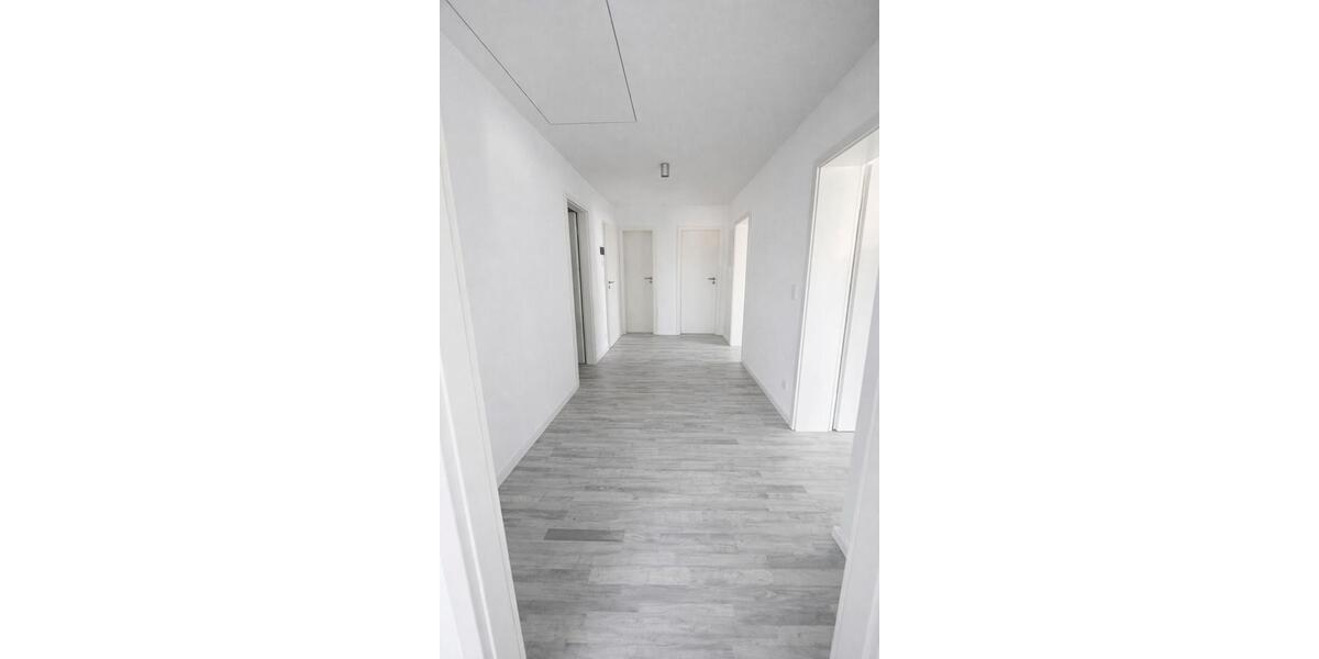 Etagenwohnung Esslingen am Neckar Pliensauvorstadt - 3 Zimmer, 75 m&sup2;, 1.350&euro; | Angebot:26644334