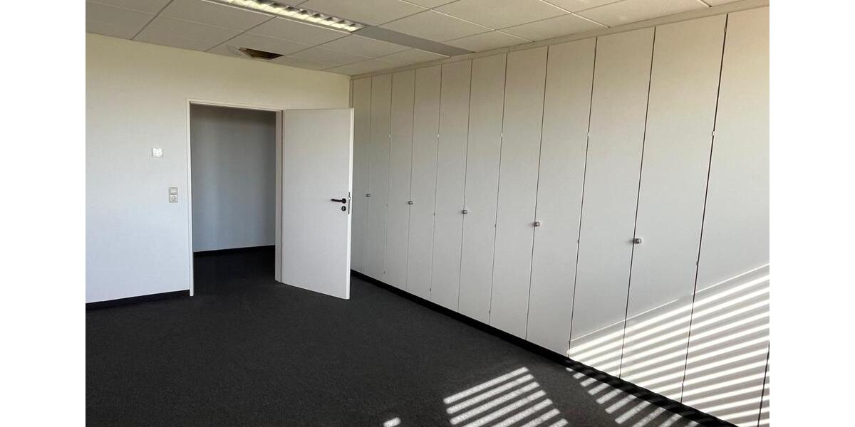 Gewerbeobjekt Leonberg - 561&euro; | Angebot:25054028