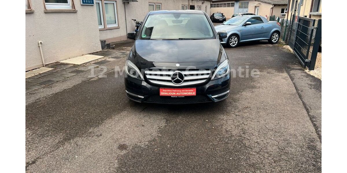 Mercedes-Benz B 180 92.000 km 12.999 &euro; Stuttgart 70435