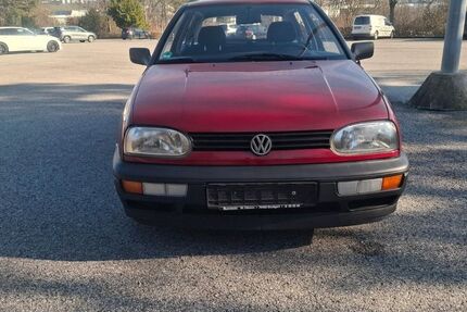 VW Golf 69.000 km 2.450 &euro; stuttgart 70469