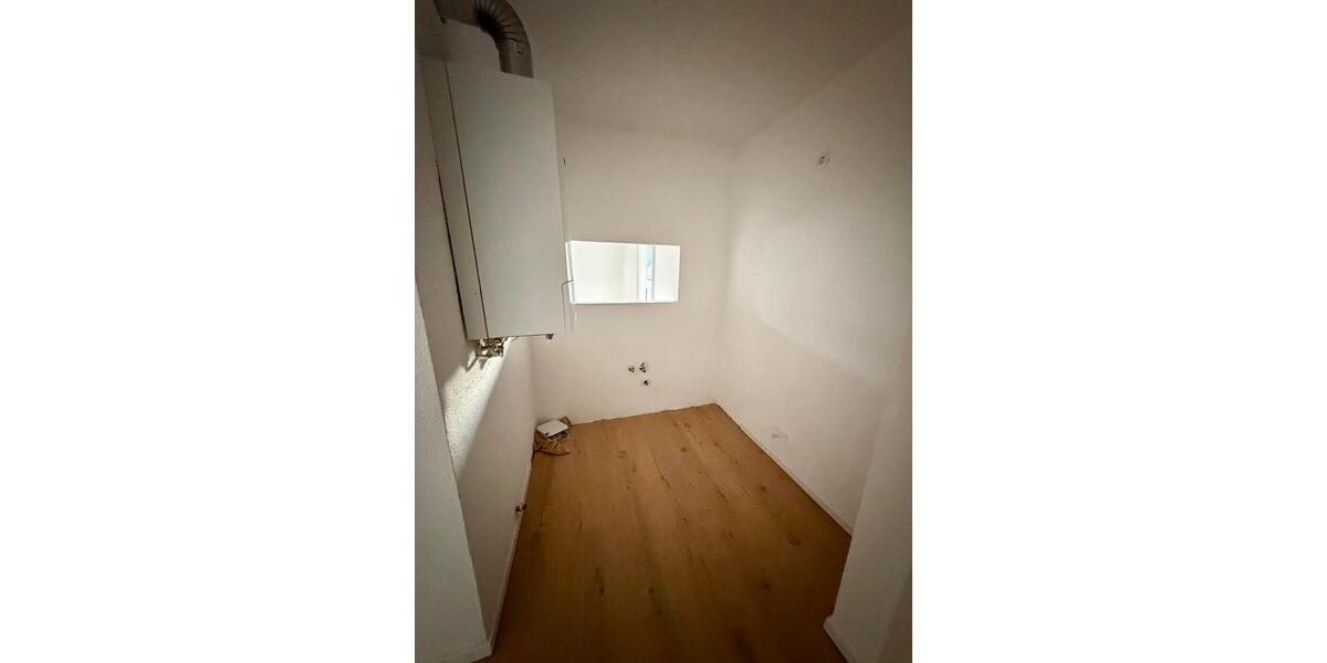 Dachgeschoßwohnung Stuttgart Stuttgart-Ost - 3 Zimmer, 60 m&sup2;, 1.000&euro; | Angebot:26531640