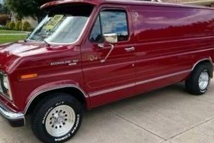 Ford Econoline 64.000 km 32.500 &euro; Pleidelsheim 74385