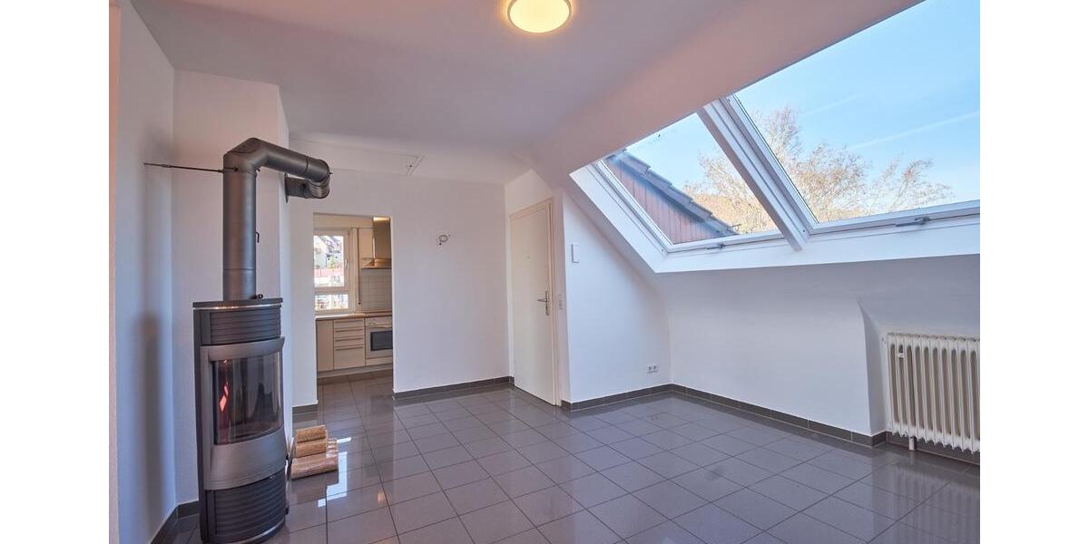 Dachgeschoßwohnung Esslingen am Neckar Brühl - 4.5 Zimmer, 105 m&sup2;, 359.000&euro; | Angebot:25905751