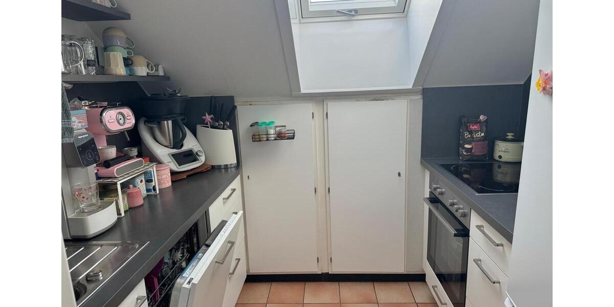 Etagenwohnung Sindelfingen - 6 Zimmer, 144 m&sup2;, 1.855&euro; | Angebot:27612054