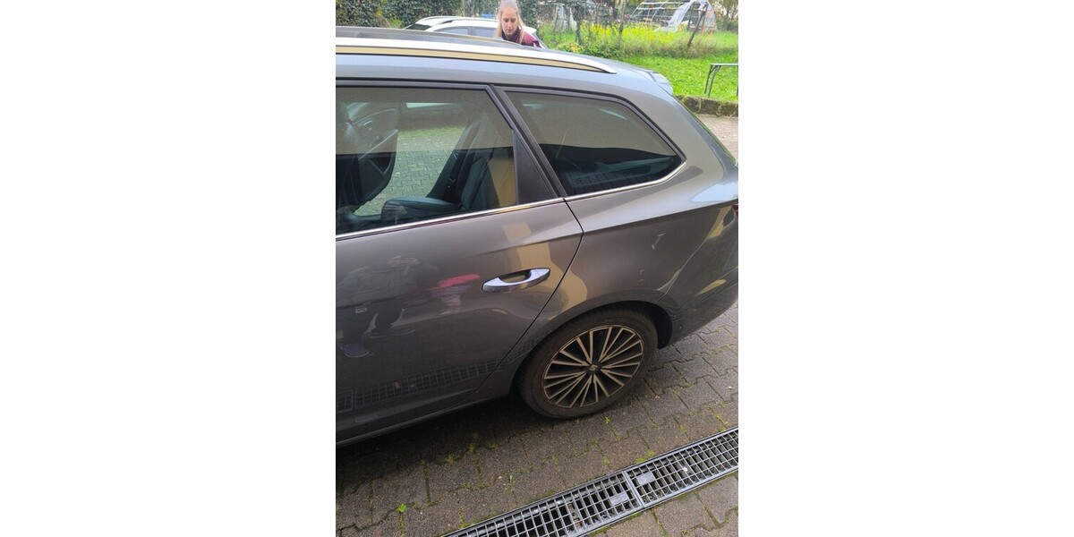 Seat Leon ST 93.000 km 15.000 &euro; Schorndorf 73614