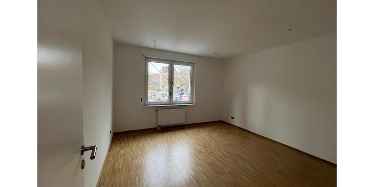 Etagenwohnung Stuttgart Stuttgart-Süd - 3 Zimmer, 90 m&sup2;, 1.570&euro; | Angebot:25085420