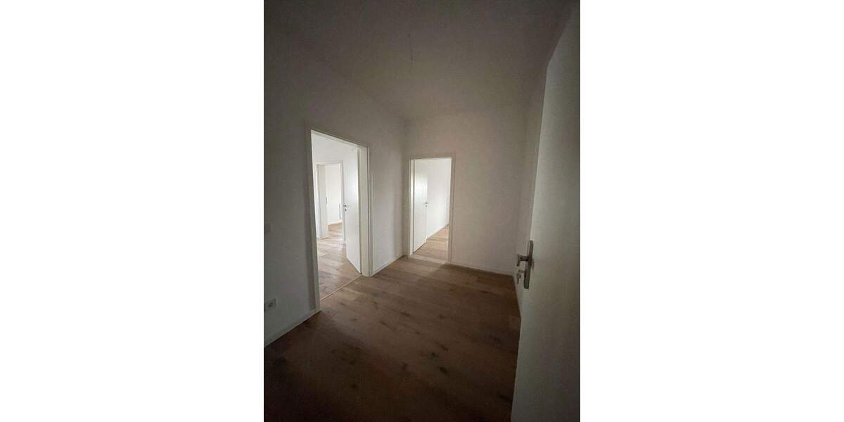 Etagenwohnung Stuttgart Zuffenhausen - 2 Zimmer, 55 m&sup2;, 1.077&euro; | Angebot:25877743
