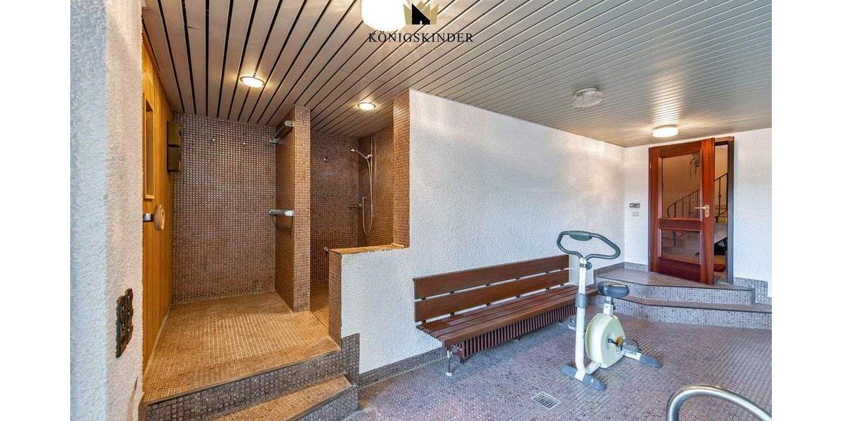 Einfamilienhaus Schorndorf - 7 Zimmer, 240 m&sup2;, 980.000&euro; | Angebot:25731507