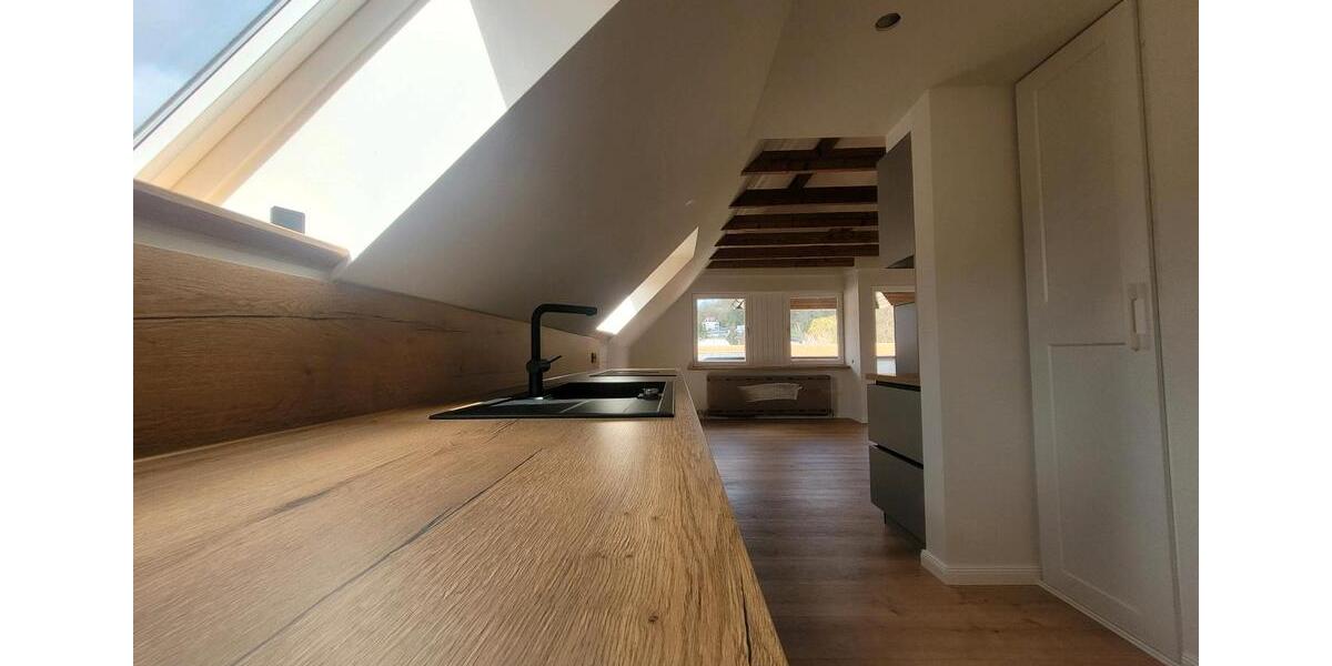 Dachgeschoßwohnung Winterbach - 4 Zimmer, 142 m&sup2;, 1.500&euro; | Angebot:25963187