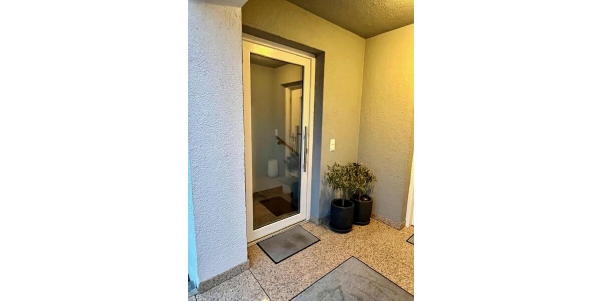 Reihenhaus Weinstadt - 8.5 Zimmer, 247 m&sup2;, 1.120.000&euro; | Angebot:25612294