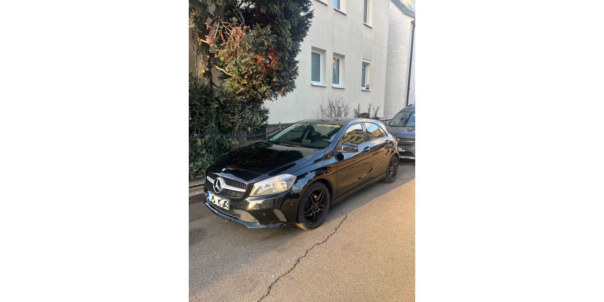 Mercedes-Benz A 160 140.000 km 10.700 &euro; Stuttgart 70329