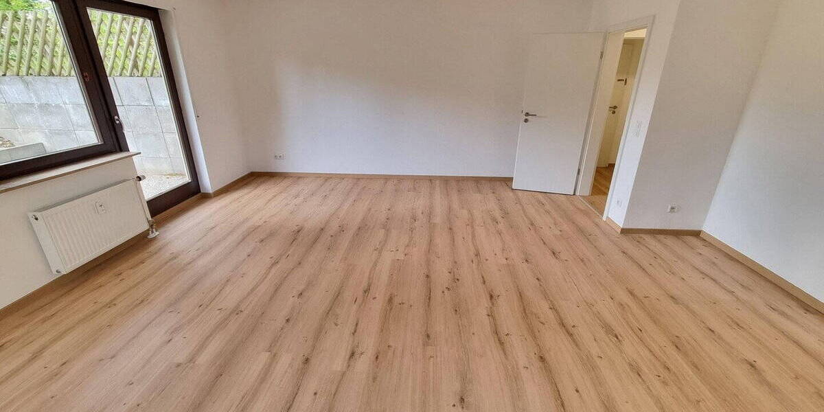 Etagenwohnung Stuttgart Zuffenhausen - 1 Zimmer, 46 m&sup2;, 170.000&euro; | Angebot:26703213