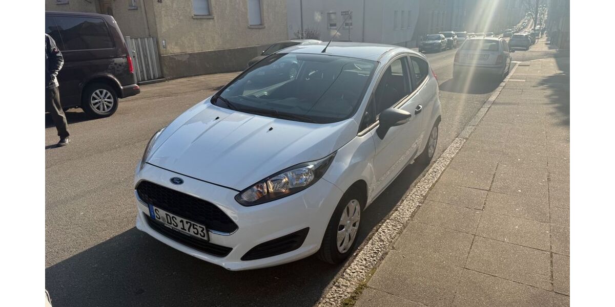 Ford Fiesta 157.900 km 3.000 &euro; Stuttgart 70435