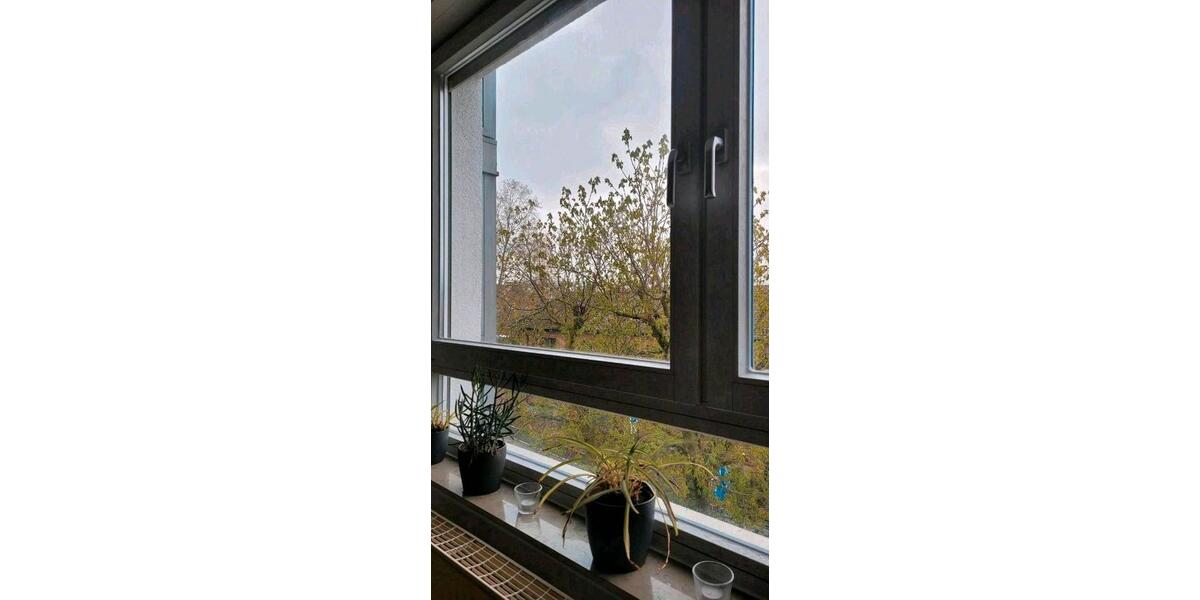 Etagenwohnung Stuttgart Bad Cannstatt - 3 Zimmer, 79 m&sup2;, 1.100&euro; | Angebot:25973951