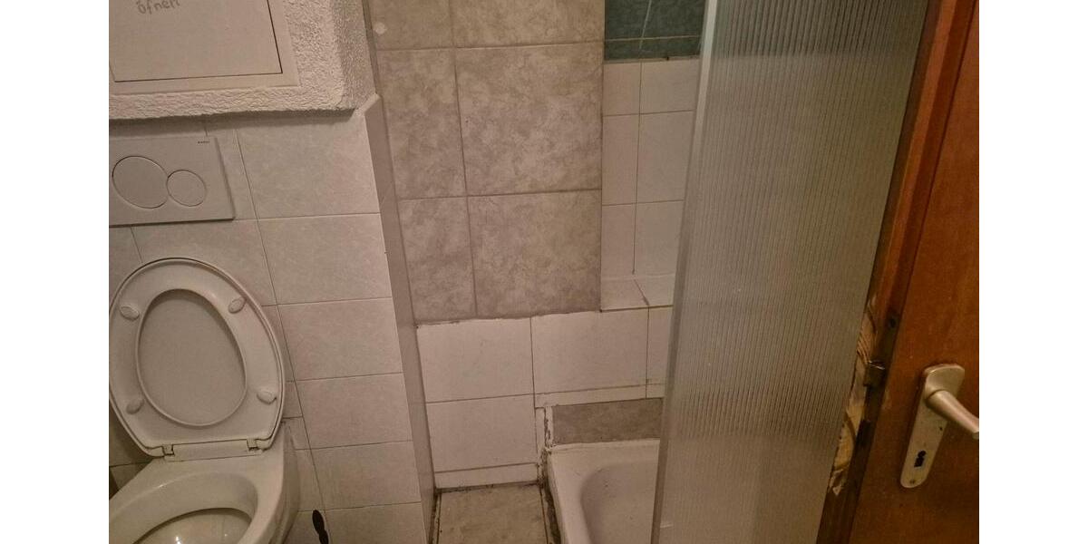 Etagenwohnung Lauffen am Neckar - 3 Zimmer, 90 m&sup2;, 1.000&euro; | Angebot:25402502