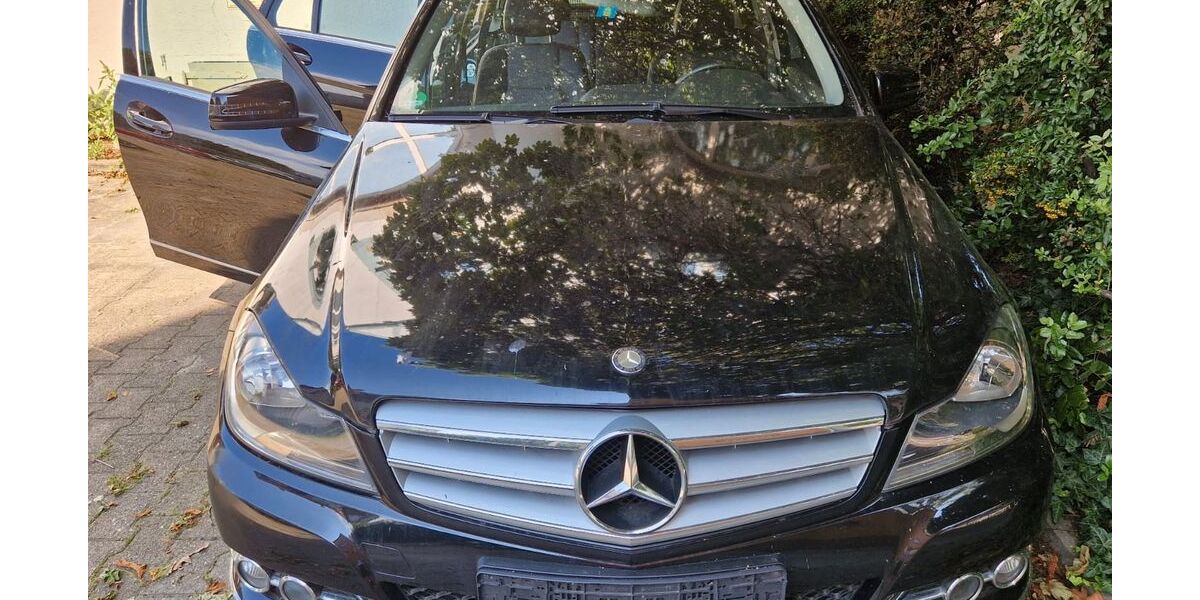 Mercedes-Benz C 200 250.000 km 7.990 &euro; Esslingen 73730
