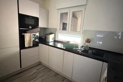 Haus Sachsenheim - 7 Zimmer, 230 m&sup2;, 900.000&euro; | Angebot:26957350
