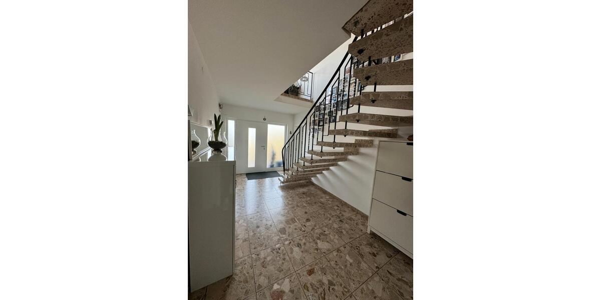 Bungalow Vaihingen an der Enz - 6.5 Zimmer, 160 m&sup2;, 875.000&euro; | Angebot:26993789