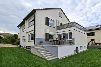 Haus Sindelfingen - 7 Zimmer, 160 m&sup2;, 695.000&euro; | Angebot:27702651