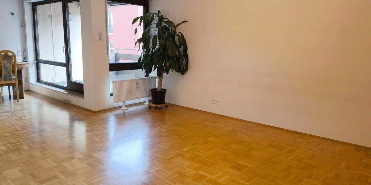 Etagenwohnung Schorndorf - 3 Zimmer, 80 m&sup2;, 260.000&euro; | Angebot:25707766