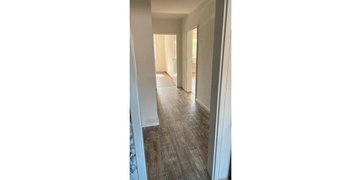 Etagenwohnung Hemmingen - 3 Zimmer, 78 m&sup2;, 1.050&euro; | Angebot:26003057