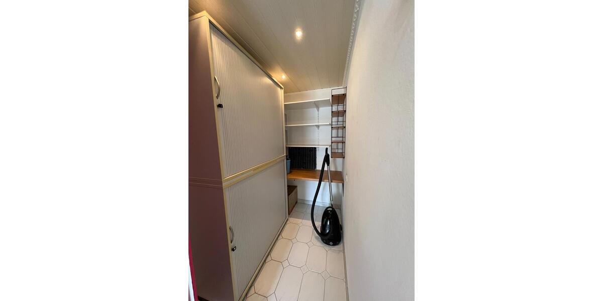 Etagenwohnung Stuttgart Bad Cannstatt - 2 Zimmer, 54 m&sup2;, 229.000&euro; | Angebot:24650268