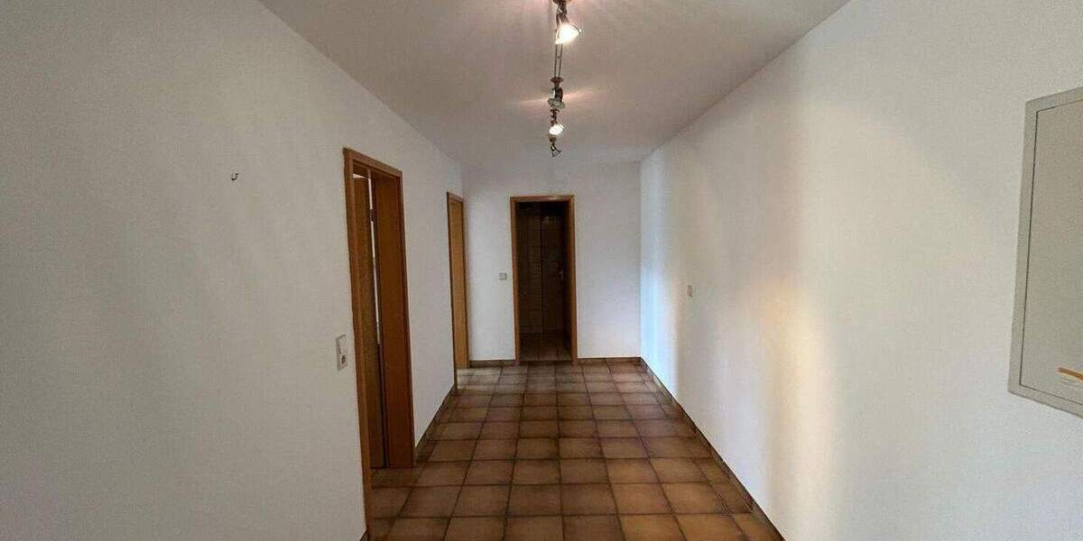 Etagenwohnung Stuttgart Rohracker - 2 Zimmer, 74 m&sup2;, 900&euro; | Angebot:25802794