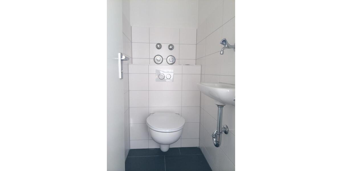 Etagenwohnung Esslingen am Neckar Oberesslingen - 4 Zimmer, 99 m&sup2;, 988&euro; | Angebot:26649387