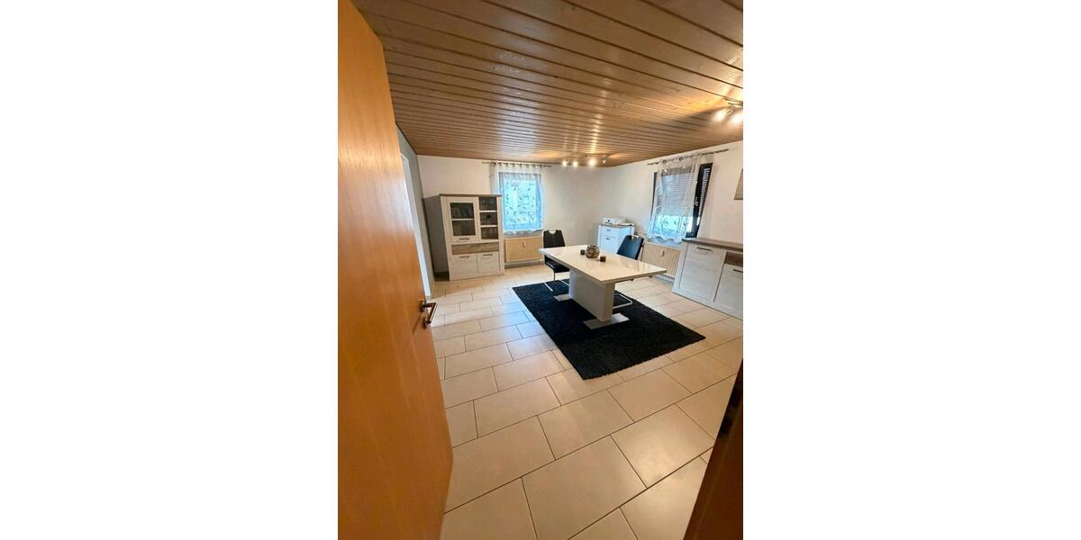 Etagenwohnung Weinstadt - 1 Zimmer, 30 m&sup2;, 500&euro; | Angebot:27609943