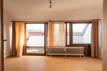 Sonnige Dachgeschoss-Oase mit PV-Anlage und Balkon - Etagenwohnung Schorndorf | Angebot:26548615