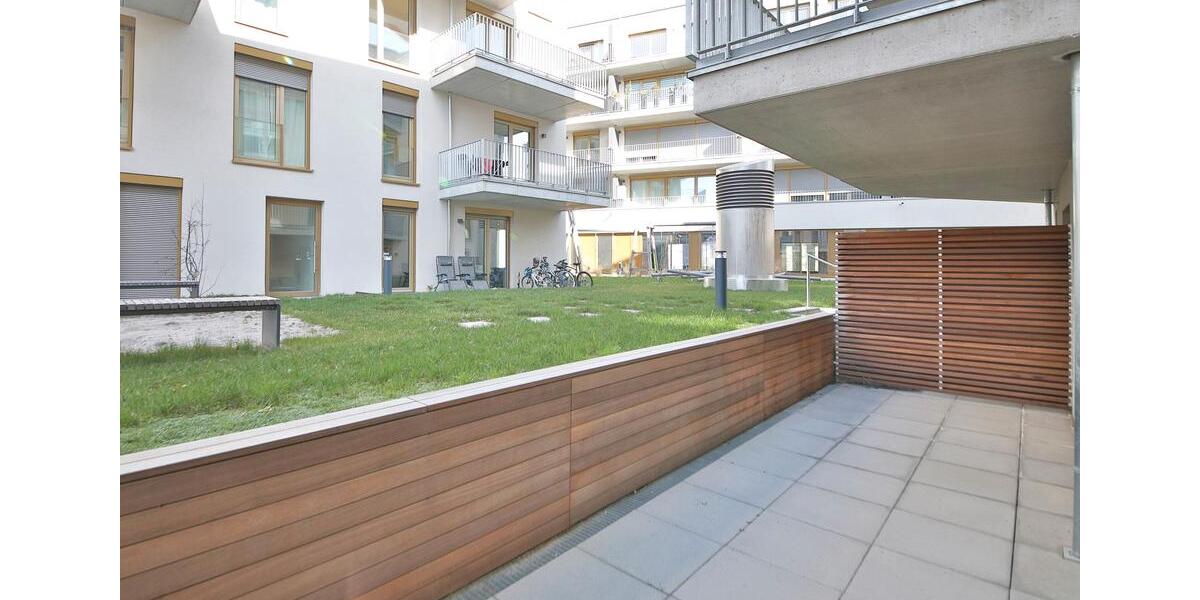 Etagenwohnung Böblingen - 5 Zimmer, 110 m&sup2;, 2.062&euro; | Angebot:25783095