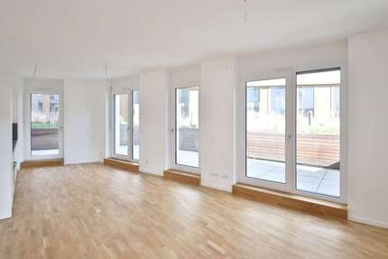 Wohnung Böblingen - 4 Zimmer, 121 m&sup2;, 2.258&euro; | Angebot:25790720