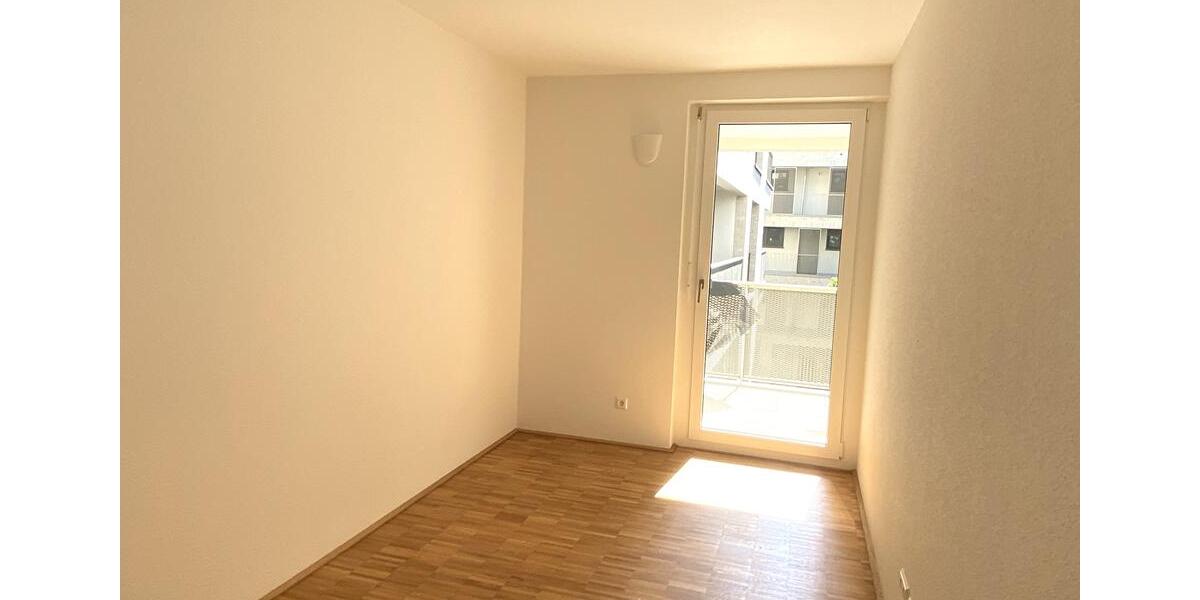 Etagenwohnung Leonberg - 4 Zimmer, 105 m&sup2;, 1.787&euro; | Angebot:23644749