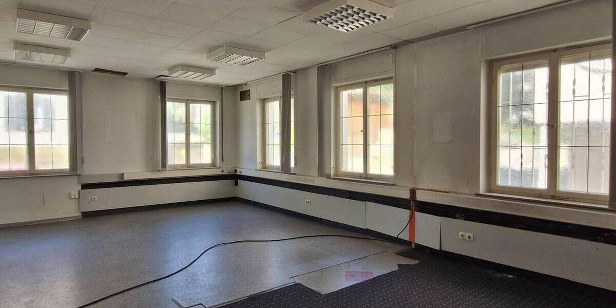 Einfamilienhaus Börtlingen - 9 Zimmer, 227 m&sup2;, 385.000&euro; | Angebot:25802742