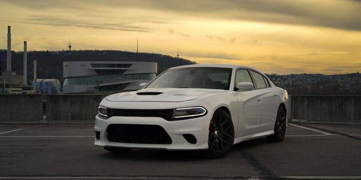 Dodge Charger 113.000 km 32.900 &euro; Plüderhausen 73655