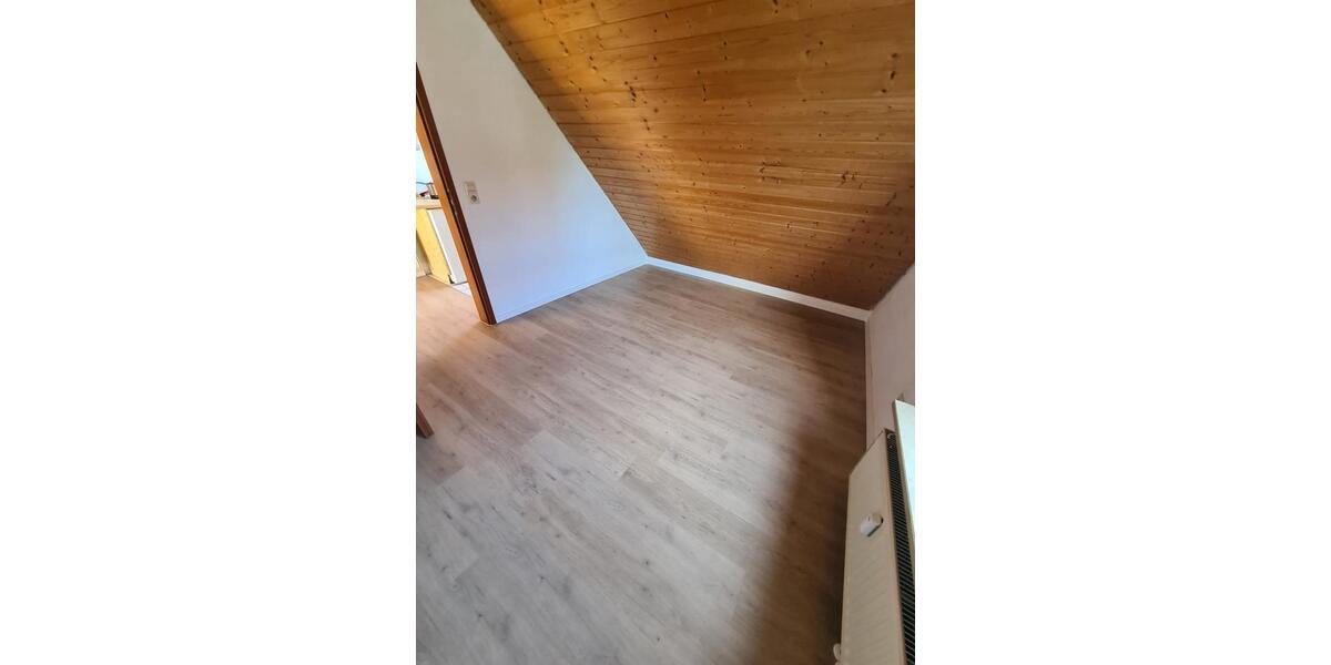 Dachgeschoßwohnung Göppingen Faurndau - 2 Zimmer, 46 m&sup2;, 600&euro; | Angebot:25371397