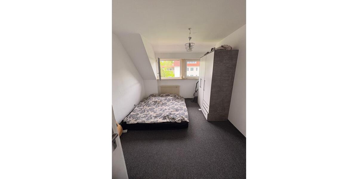 Dachgeschoßwohnung Stuttgart Feuerbach - 2 Zimmer, 55 m&sup2;, 1.020&euro; | Angebot:26547357