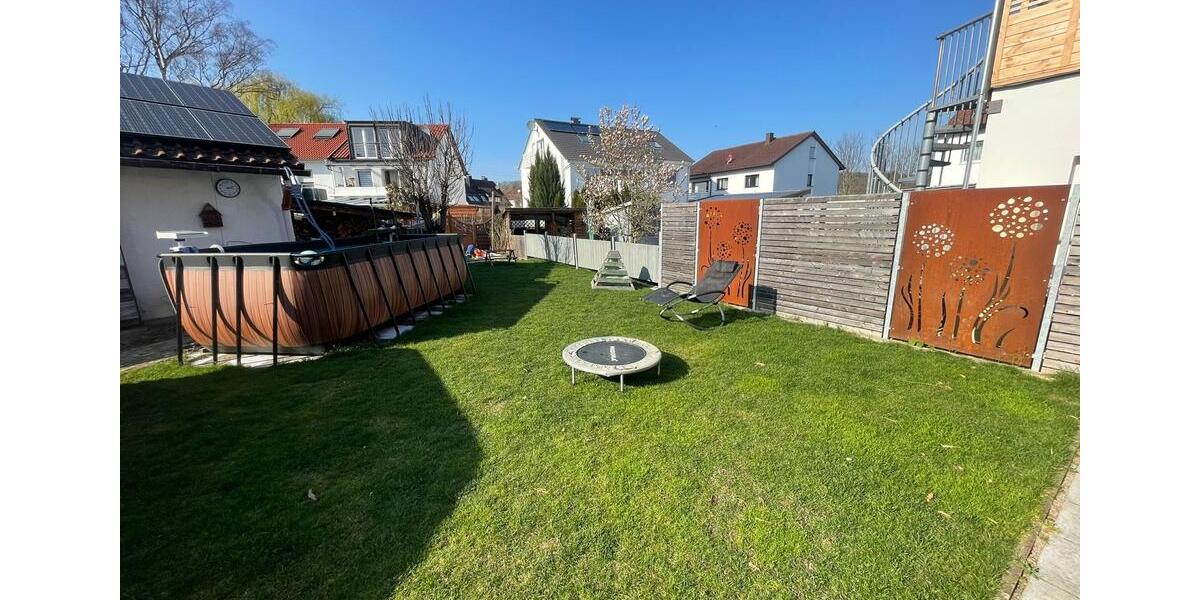 Reihenhaus Kirchheim unter Teck - 5.5 Zimmer, 190 m&sup2;, 670.000&euro; | Angebot:26019253