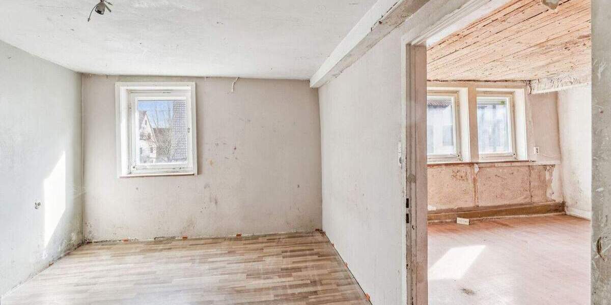 Einfamilienhaus Bönnigheim / Hohenstein Hohenstein - 5 Zimmer, 113 m&sup2;, 185.000&euro; | Angebot:25704171