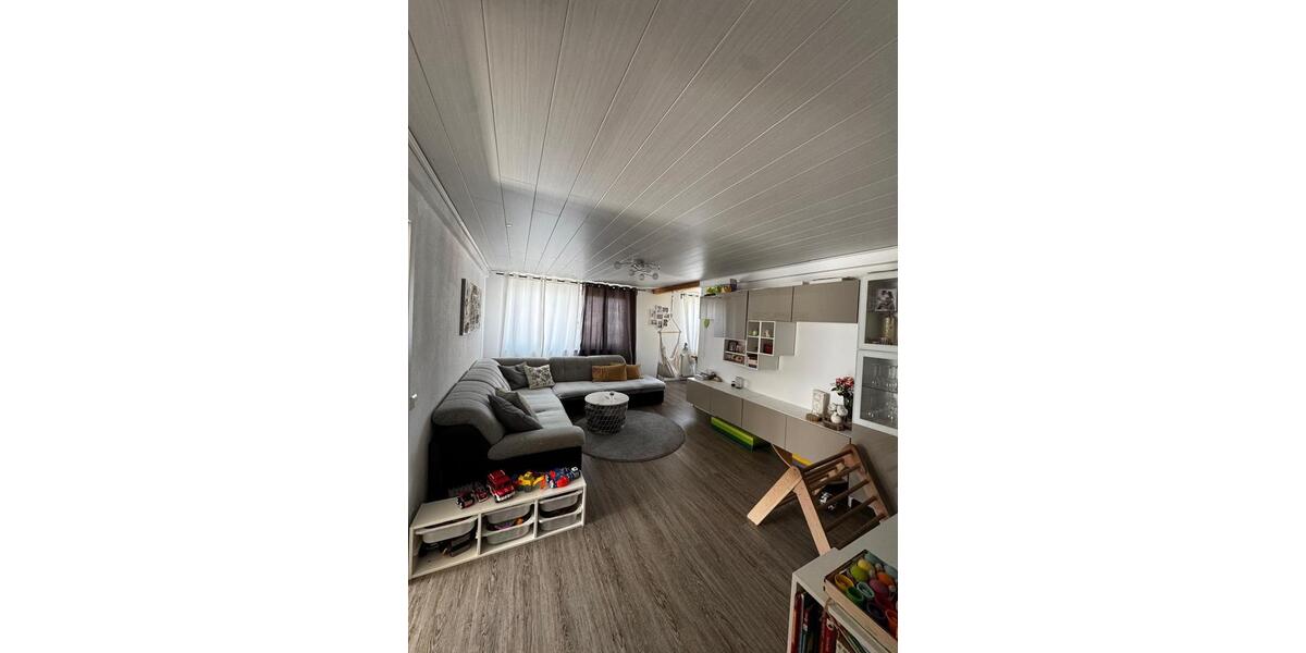 Etagenwohnung Albershausen - 4 Zimmer, 88 m&sup2;, 298.000&euro; | Angebot:25409083