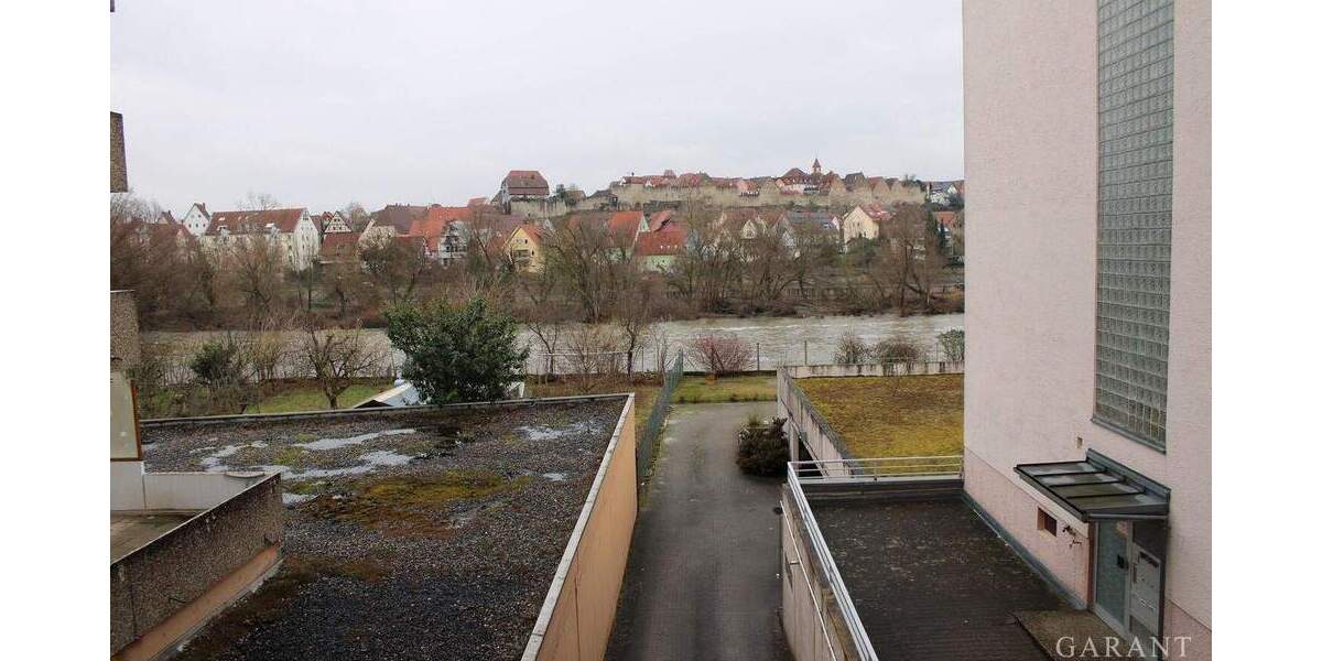 Etagenwohnung Lauffen am Neckar - 3 Zimmer, 77 m&sup2;, 215.000&euro; | Angebot:25682722