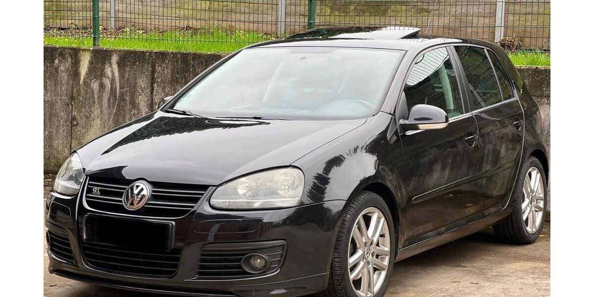 VW Golf 270.000 km 4.200 &euro; Ludwigsburg 71642