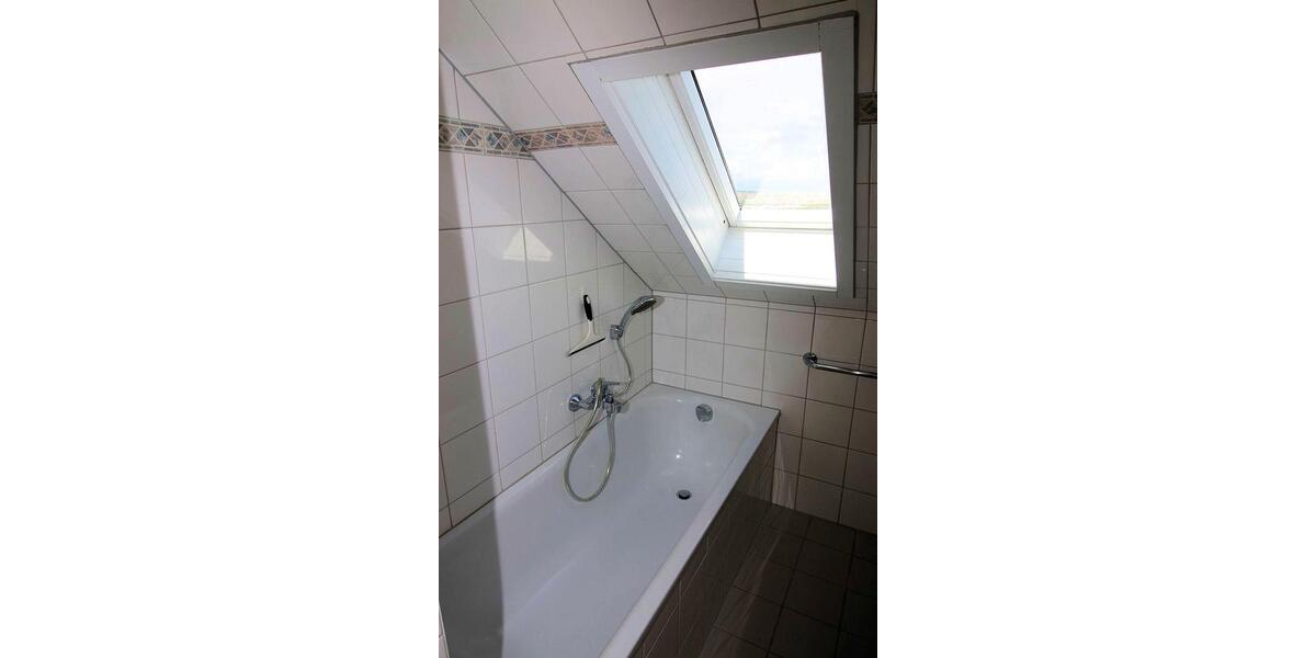 Dachgeschoßwohnung Freiberg am Neckar - 2.5 Zimmer, 44 m&sup2;, 550&euro; | Angebot:24896074