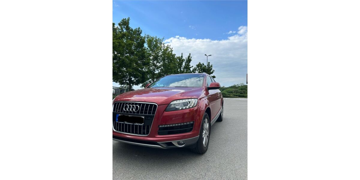 Audi Q7 220.000 km 15.900 &euro; Stuttgart 70565